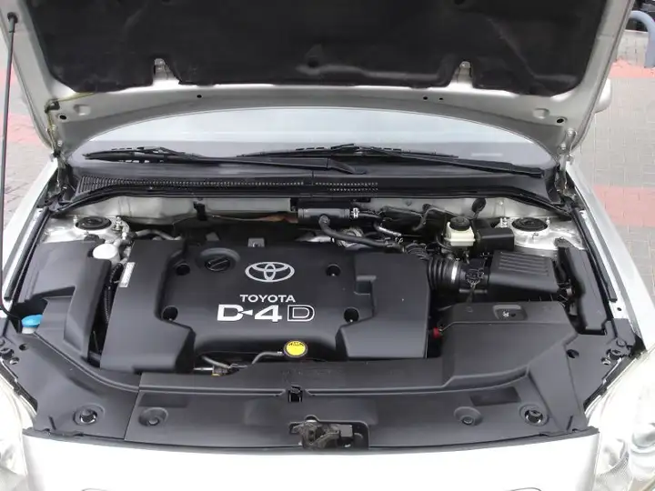 Toyota Avensis 2.0D-4D Executive