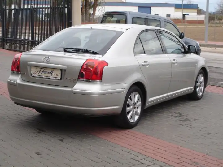 Toyota Avensis 2.0D-4D Executive