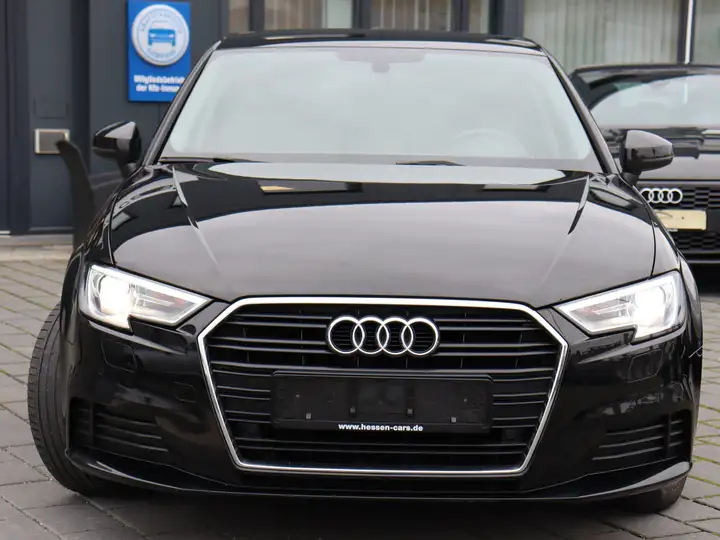 Audi A3 1,8 TFSI Attraction AHK