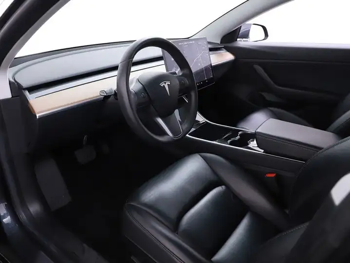 Tesla Model 3 Long Range - Dual Motor -75 kWh