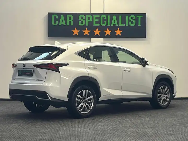 Lexus NX 300h Hybrid 4WD Premium ACC|RETROCAMERA|CARPLAY