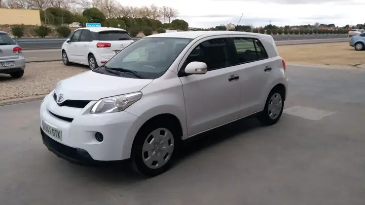 Toyota Urban Cruiser 1.33 VVT-i Live
