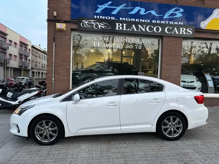 Toyota Avensis 120D Executive