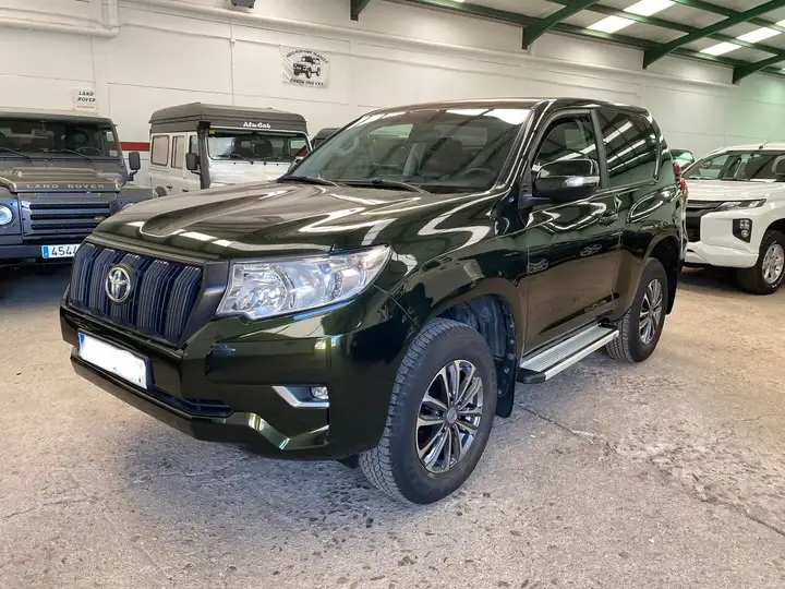 Toyota Land Cruiser D-4D GX