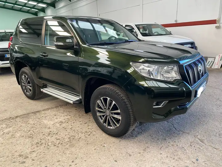 Toyota Land Cruiser D-4D GX