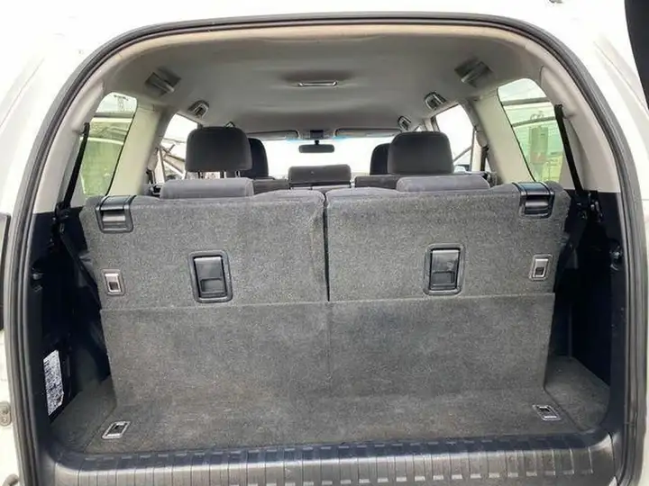 Toyota Land Cruiser D-4D GX