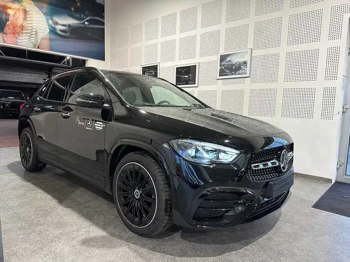 Mercedes-Benz GLA 180