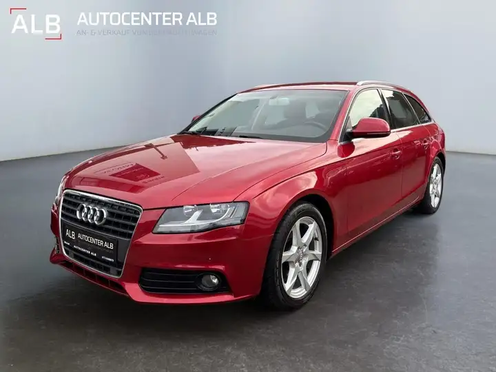 Audi A4 Kombi 2.0 TDI/NAVI/SHZ/KLIMA/2 HAND/