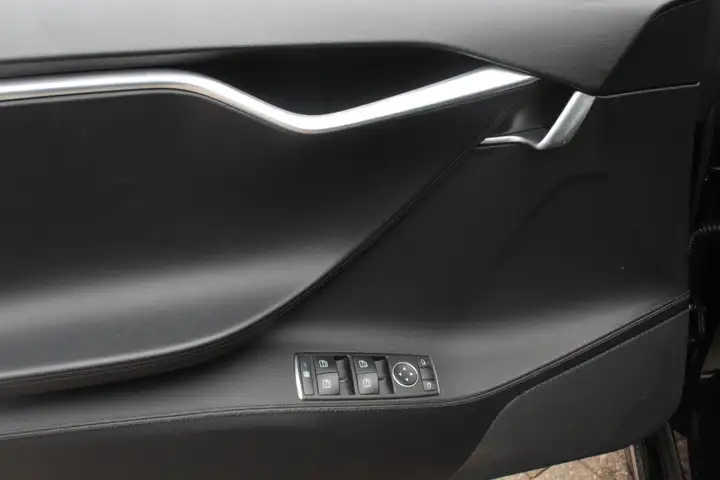 Tesla Model S 85 Signature Performance / Panoramadak / Camera /
