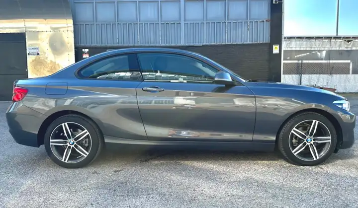 BMW 218 i Coupé Sport
