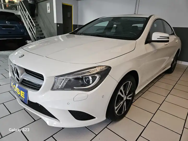 Mercedes-Benz CLA 180 CLA180//CUIR+TISSU/CLIM/NAVIGATION//XENON/CAR-PASS