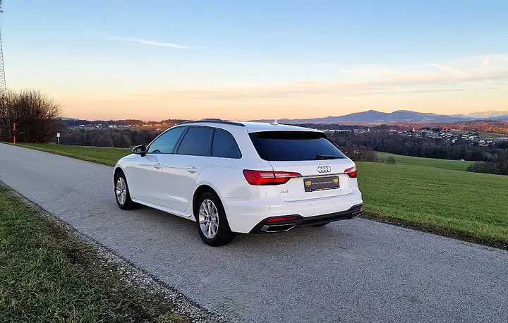 Audi A4 Avant 30 TDI S-tronic, LED, Keyless go, Vorbere...