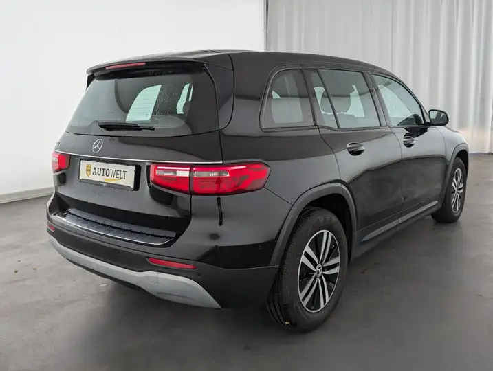 Mercedes-Benz GLB 180 GLB 180 (EURO 6d) NAVI+RFK+TEMP+SHZ+ Klima/eFH.