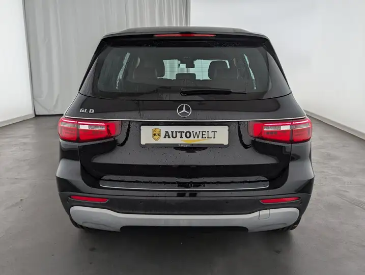 Mercedes-Benz GLB 180 GLB 180 (EURO 6d) NAVI+RFK+TEMP+SHZ+ Klima/eFH.