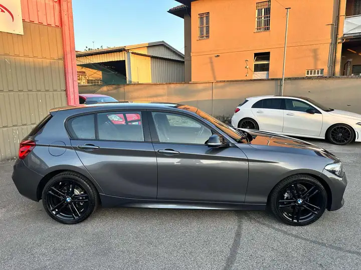 BMW 118 i 5p. Msport
