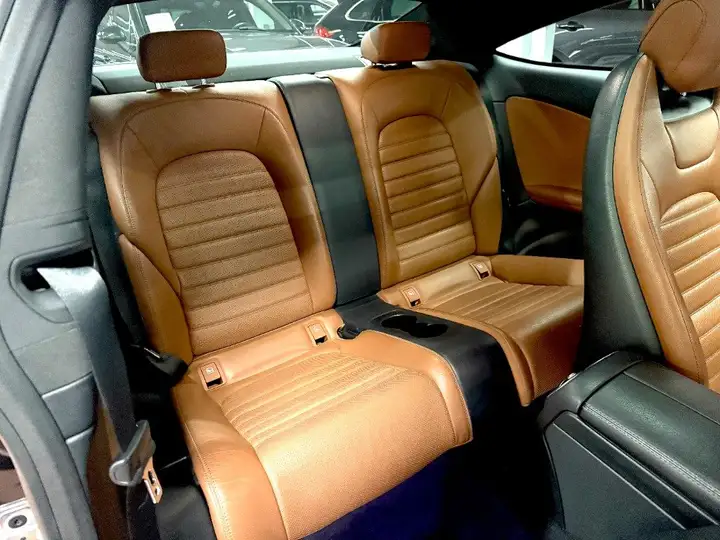Mercedes-Benz C 220 d Auto. Coupé Premium Plus